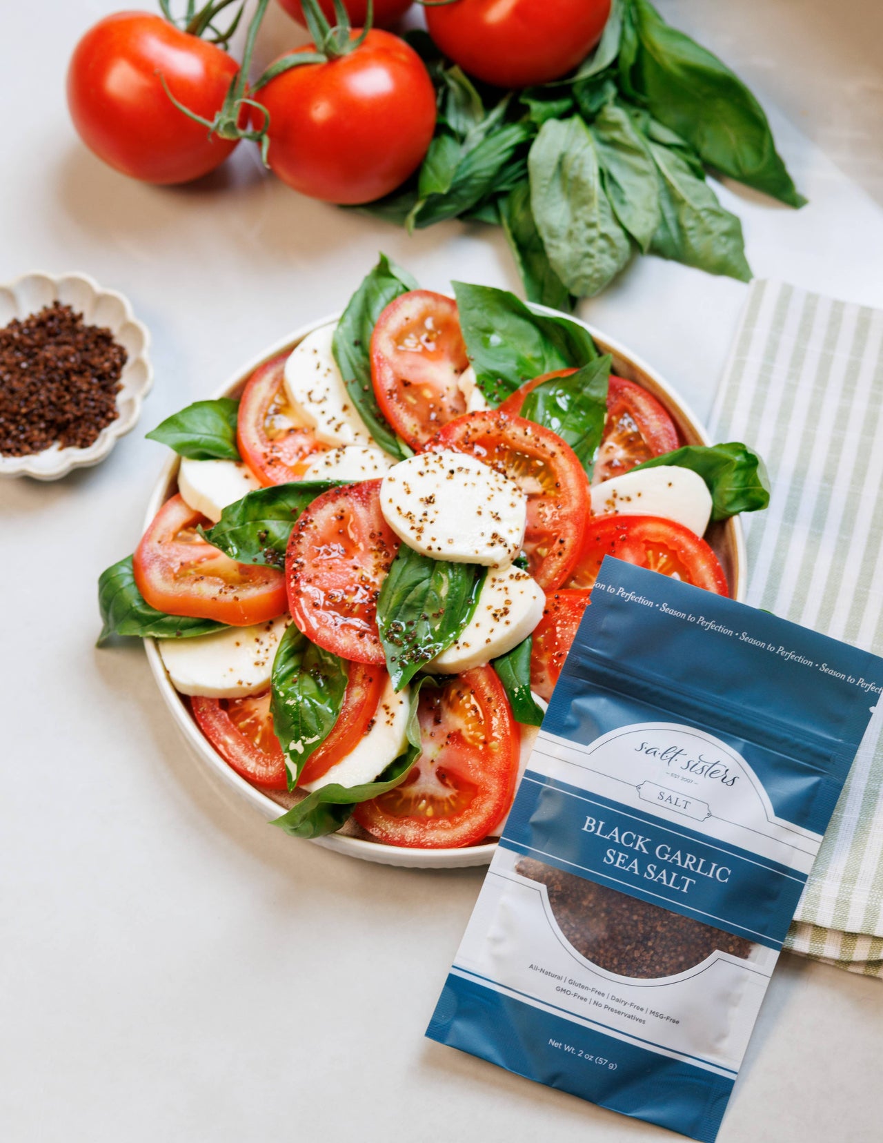 Salt Sisters - All-Natural Sea Salt - Black Garlic - 2 oz