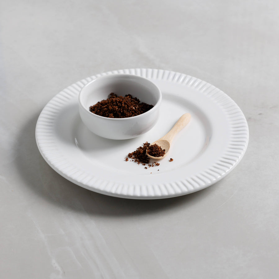 Salt Sisters - All-Natural Sea Salt - Black Garlic - 2 oz