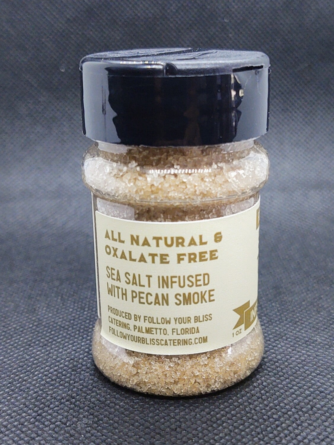 Sel de mer infusé aux noix de pécan Smoke on the Water 1 oz