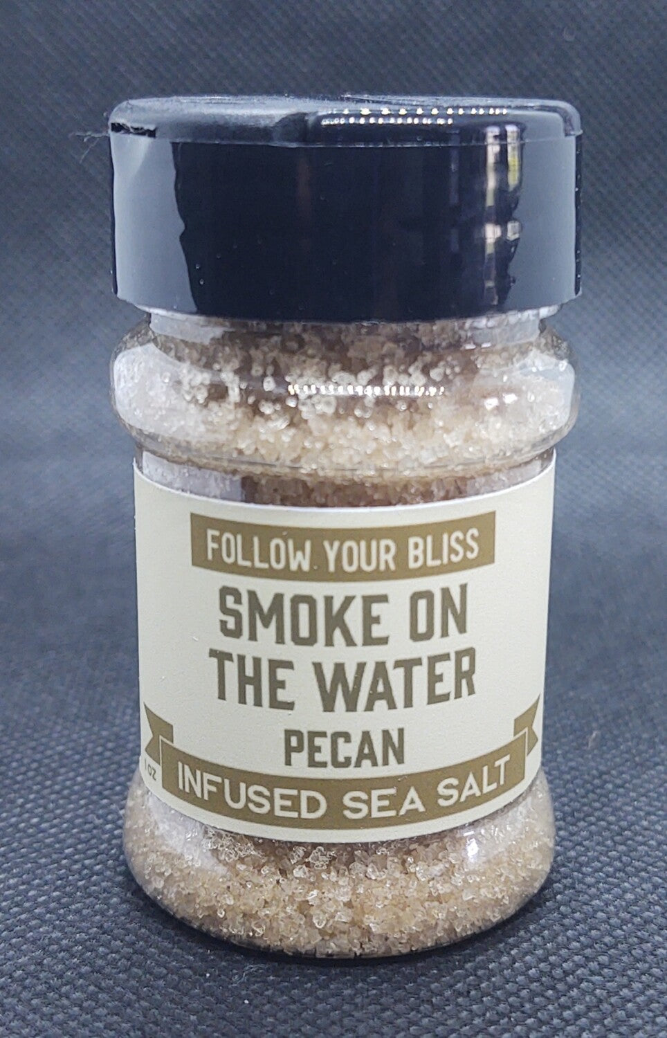 Sel de mer infusé aux noix de pécan Smoke on the Water 1 oz